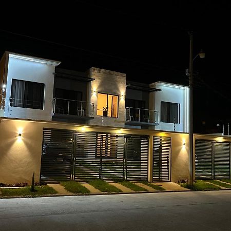 Apartamentos Orquidea Dorada Apt 101 & 104 โกมายากัว ภายนอก รูปภาพ